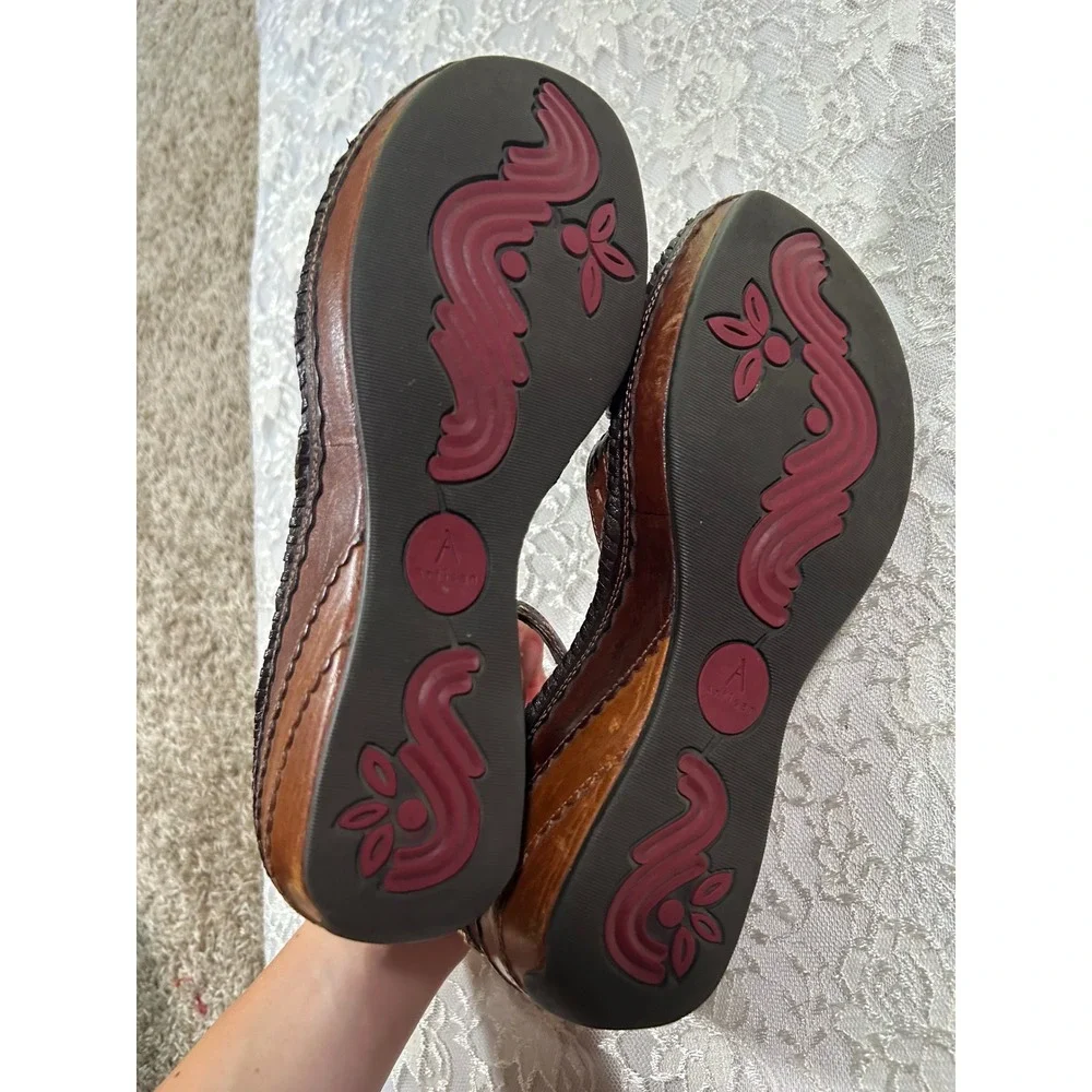 Clarks artisan leather